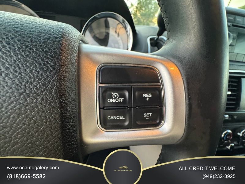 2016 Dodge Grand Caravan Passenger SE Minivan 4D