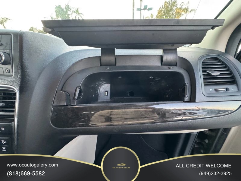2016 Dodge Grand Caravan Passenger SE Minivan 4D