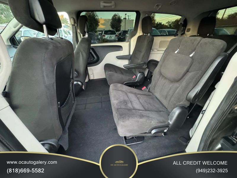 2016 Dodge Grand Caravan Passenger SE Minivan 4D