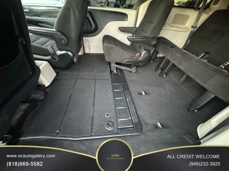 2016 Dodge Grand Caravan Passenger SE Minivan 4D