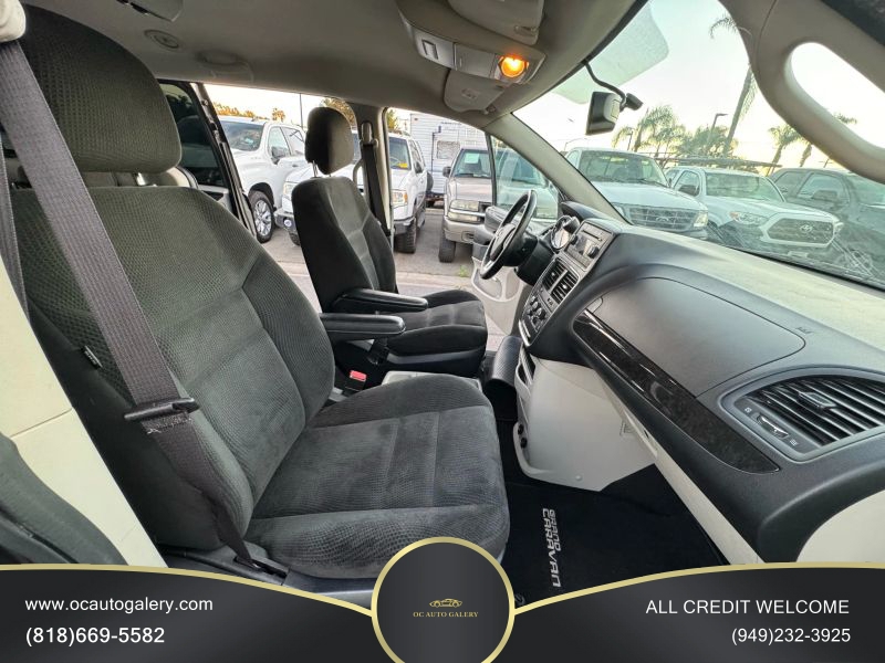 2016 Dodge Grand Caravan Passenger SE Minivan 4D