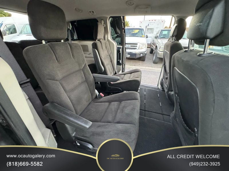 2016 Dodge Grand Caravan Passenger SE Minivan 4D