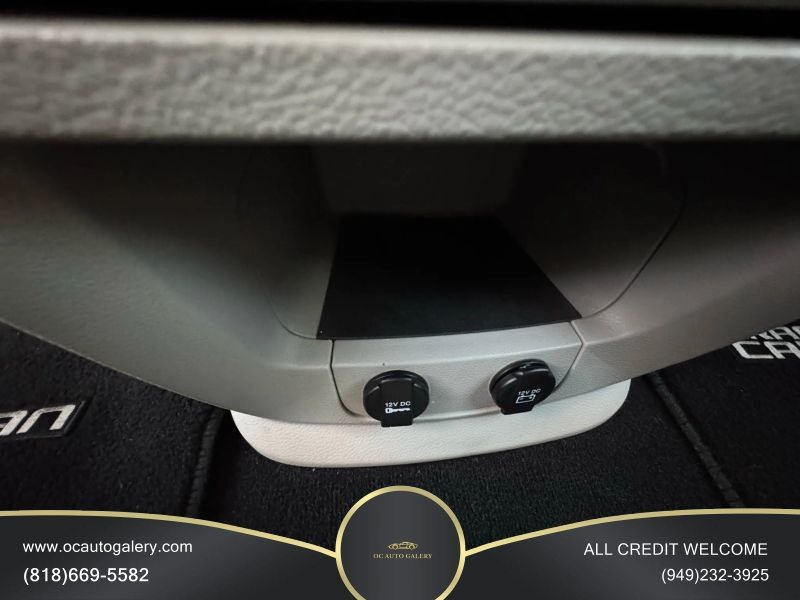 2016 Dodge Grand Caravan Passenger SE Minivan 4D