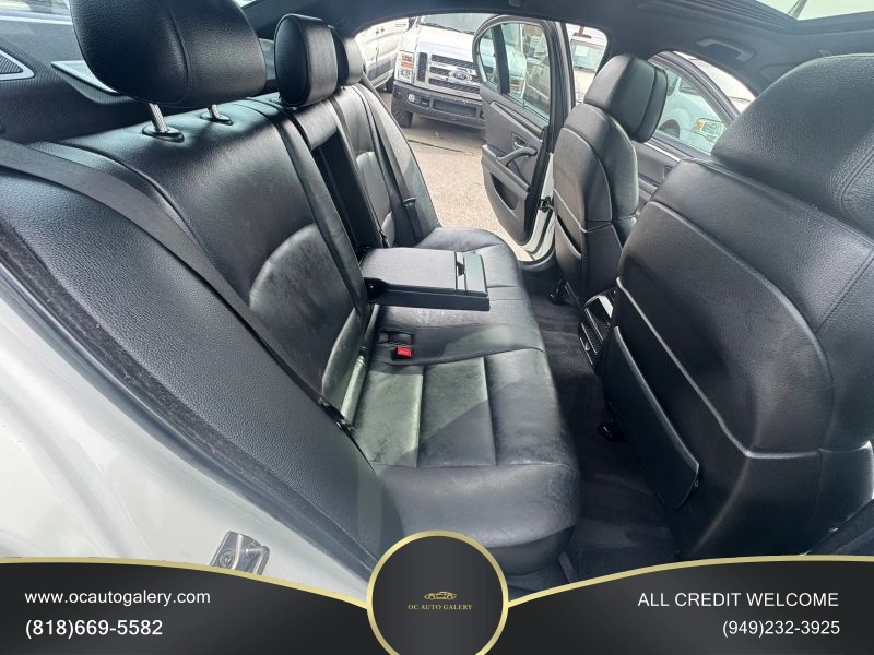2012 BMW 5 Series 550i Sedan 4D