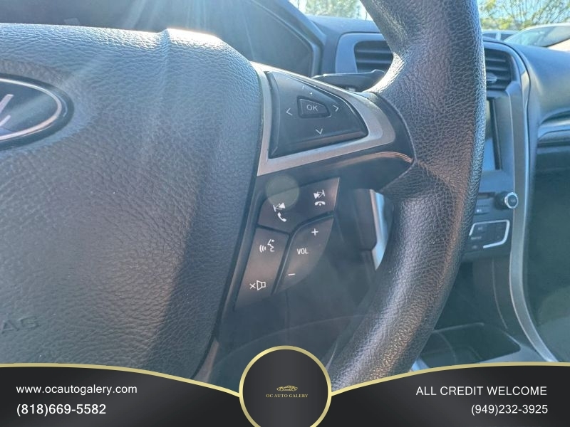 2018 Ford Fusion SE Sedan 4D