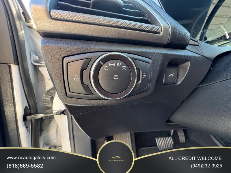 2018 Ford Fusion SE Sedan 4D