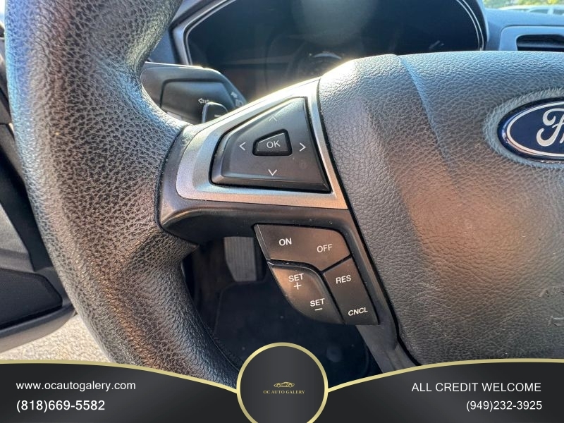 2018 Ford Fusion SE Sedan 4D