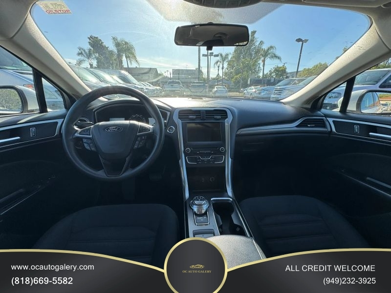 2018 Ford Fusion SE Sedan 4D