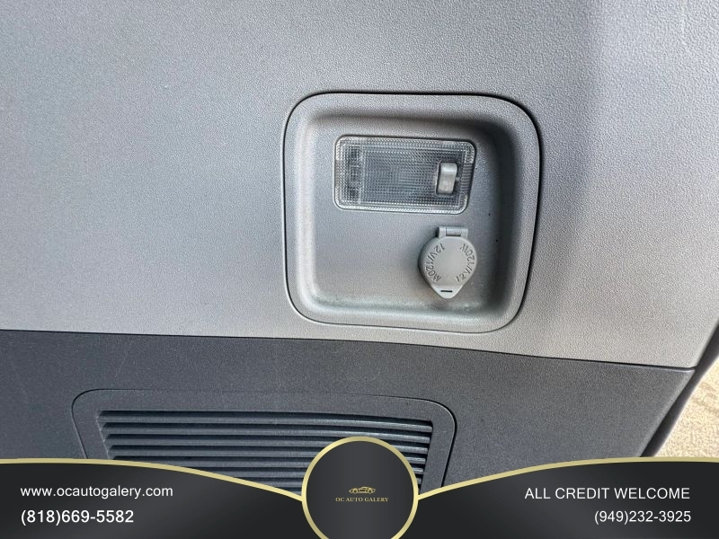 2017 Toyota Sienna L Minivan 4D