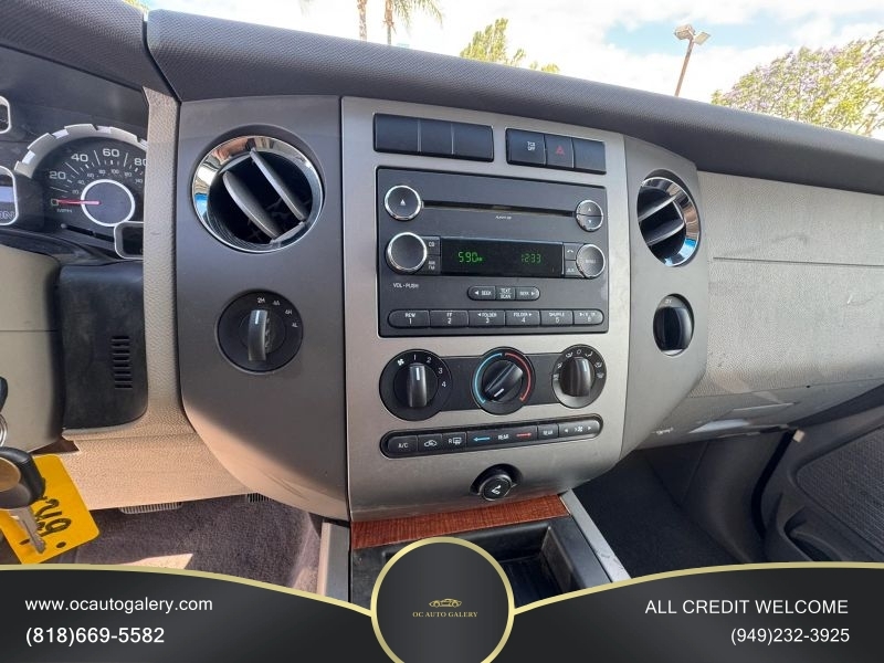 2012 Ford Expedition XL Sport Utility 4D