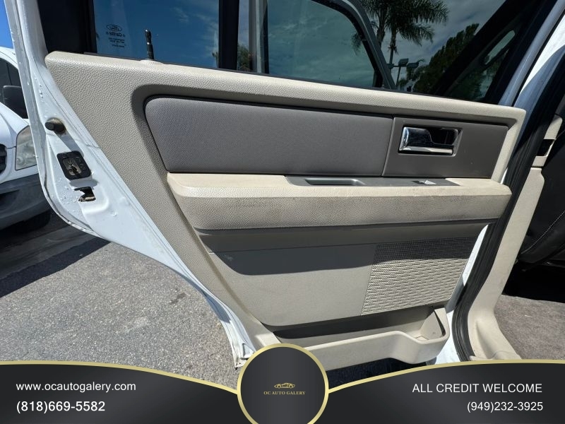 2012 Ford Expedition XL Sport Utility 4D