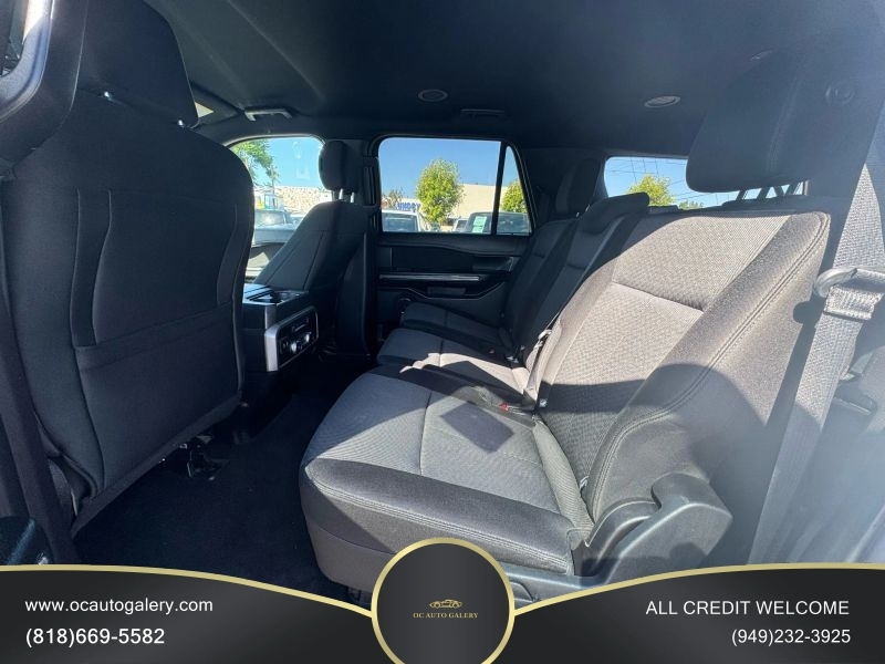 2019 Ford Expedition MAX XLT Sport Utility 4D