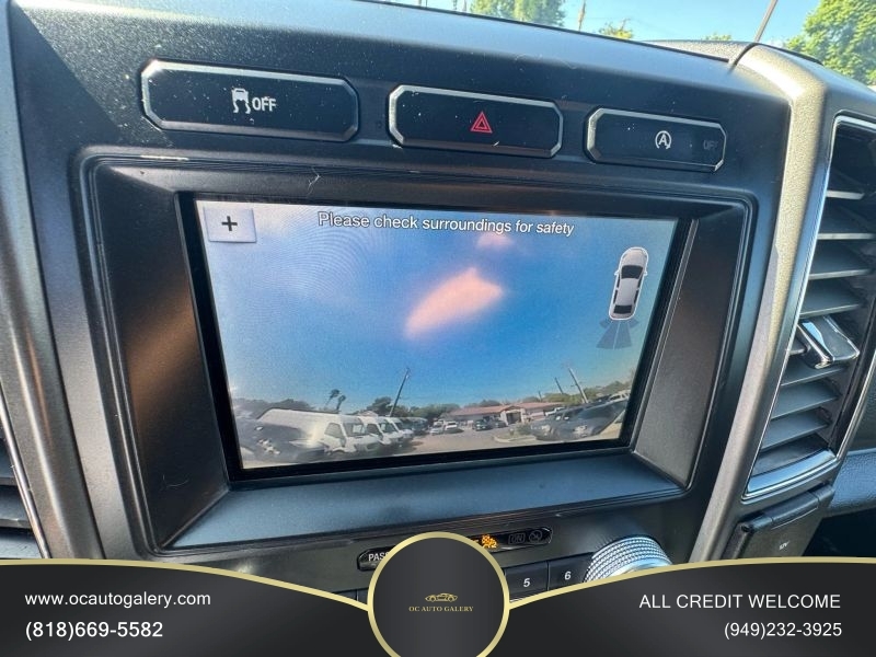2019 Ford Expedition MAX XLT Sport Utility 4D