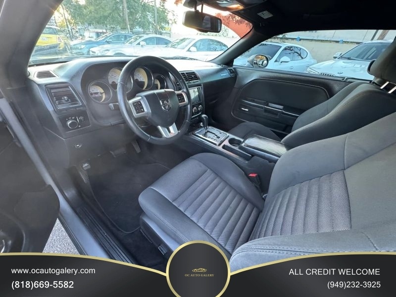 2014 Dodge Challenger SXT Coupe 2D