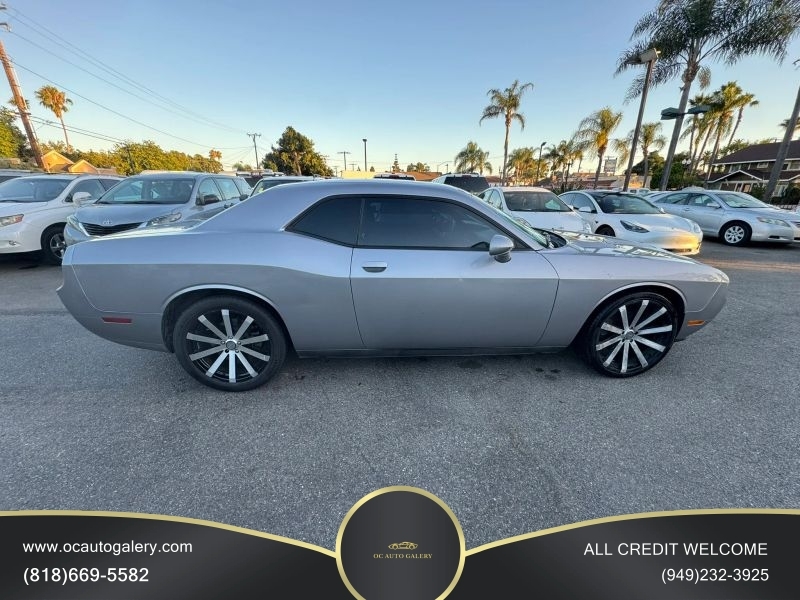 2014 Dodge Challenger SXT Coupe 2D