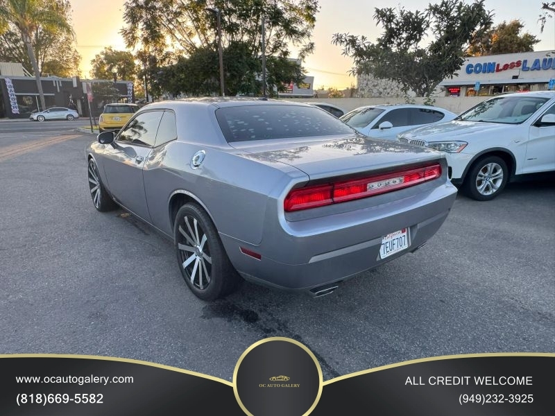 2014 Dodge Challenger SXT Coupe 2D
