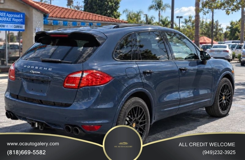 2013 Porsche Cayenne GTS Sport Utility 4D