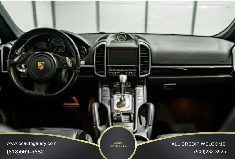 2013 Porsche Cayenne GTS Sport Utility 4D