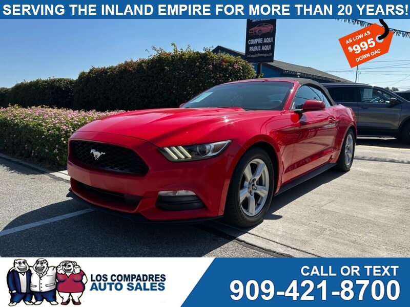 2016 Ford Mustang V6 Convertible's photo