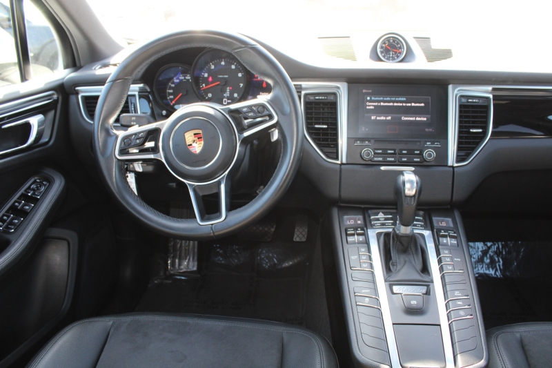 2018 Porsche Macan Base - Photo 13