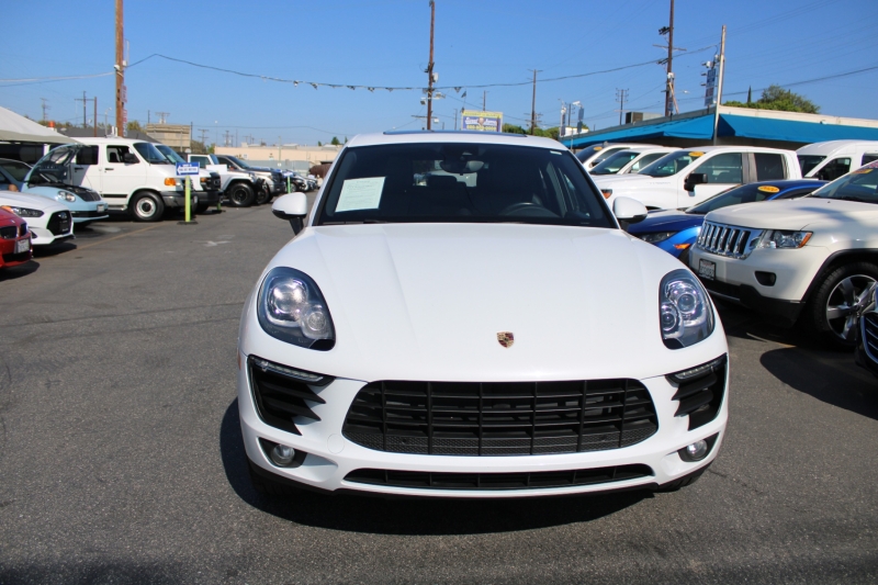 2018 Porsche Macan Base - Photo 2