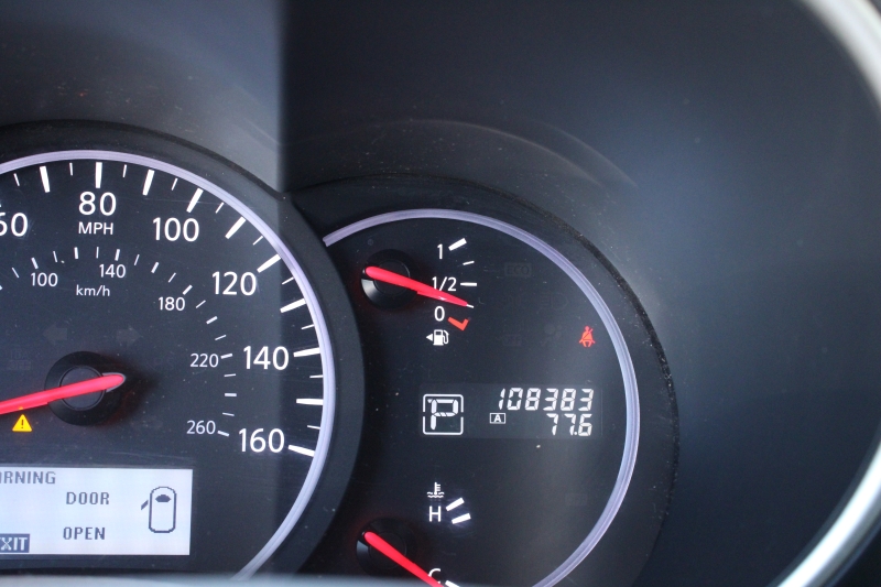2012 Nissan Quest S