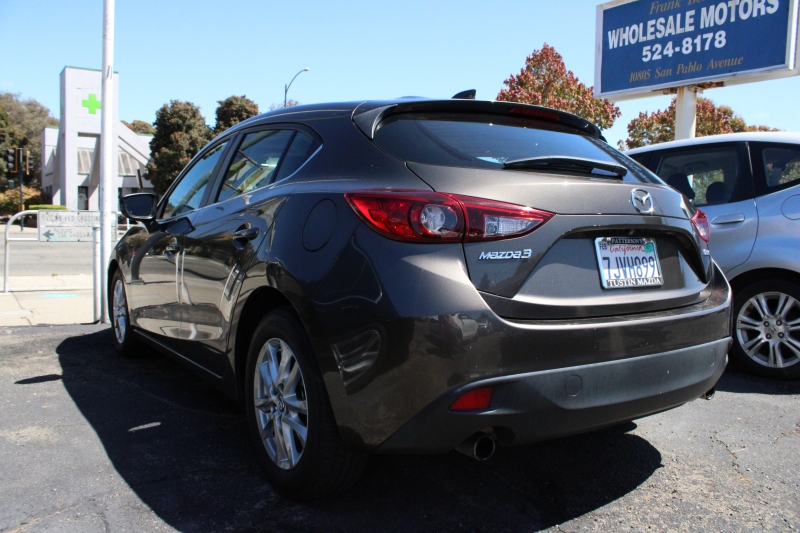 2015 Mazda Mazda3 i Touring