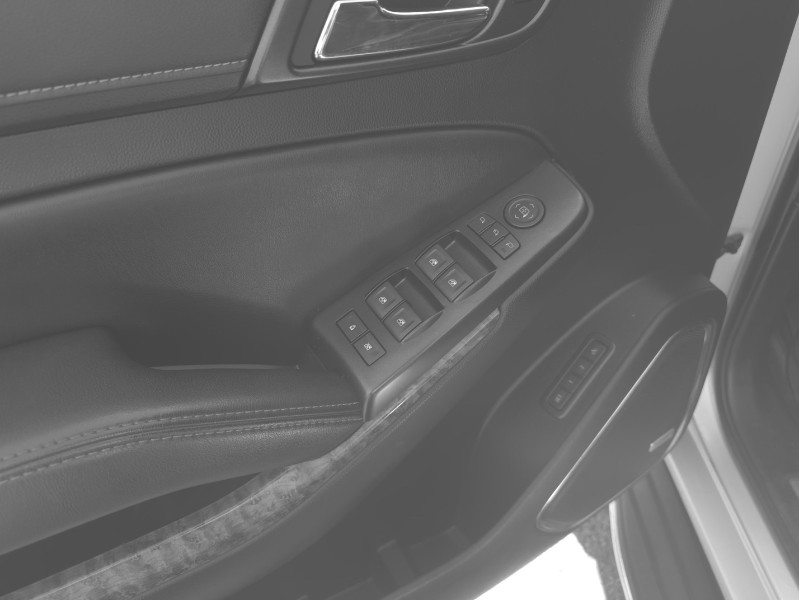 2015 Chevrolet Suburban LTZ - Photo 18