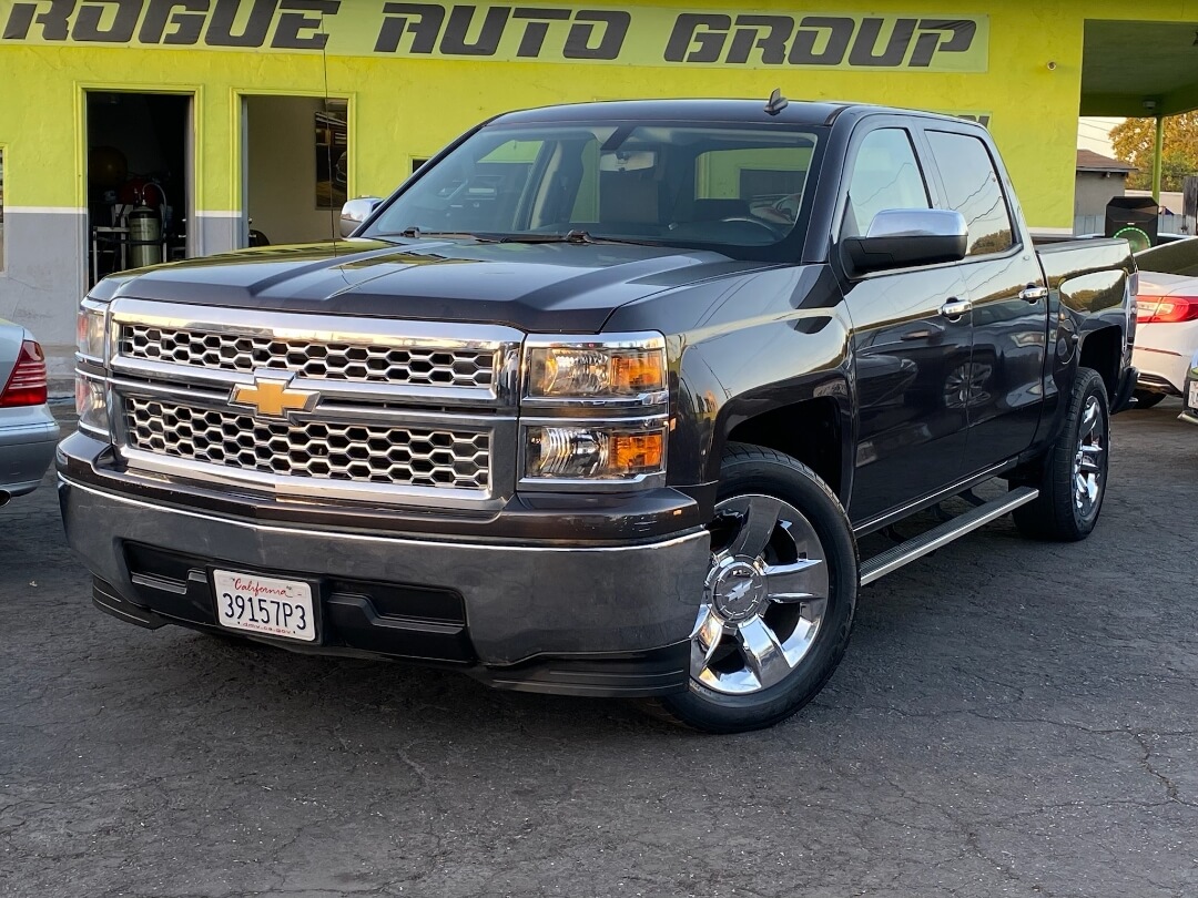 Vehicle Image 2