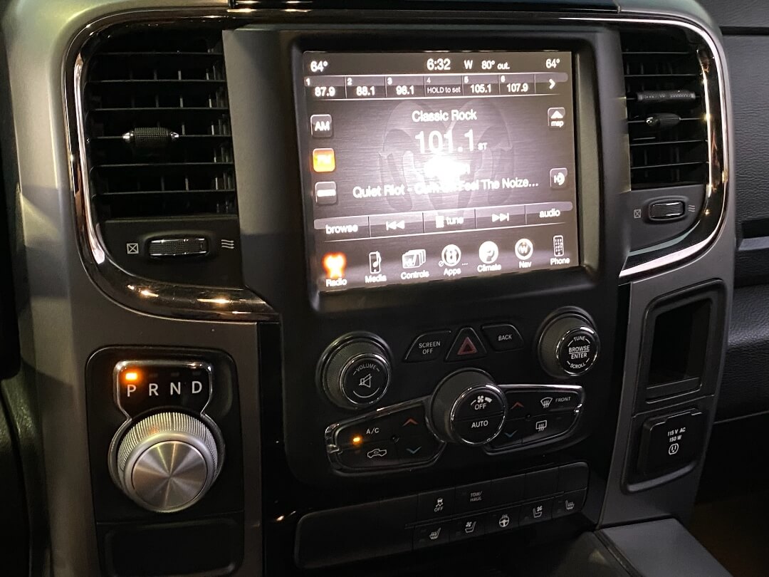 2015 RAM Ram 1500 Pickup Sport - Photo 16