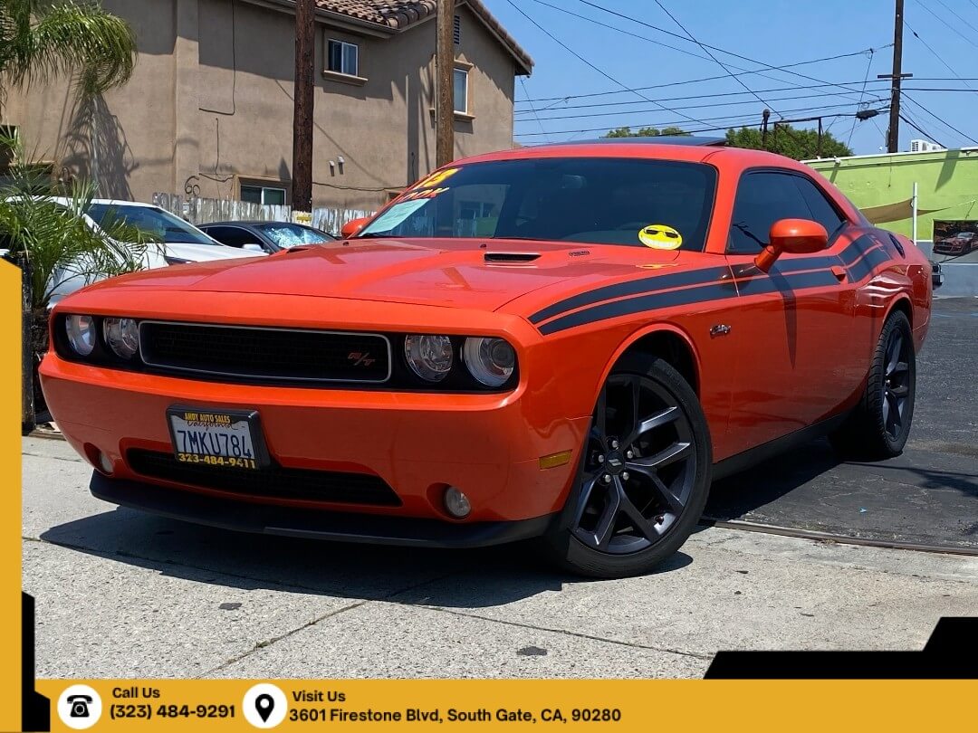 2013 Dodge Challenger R/T's photo