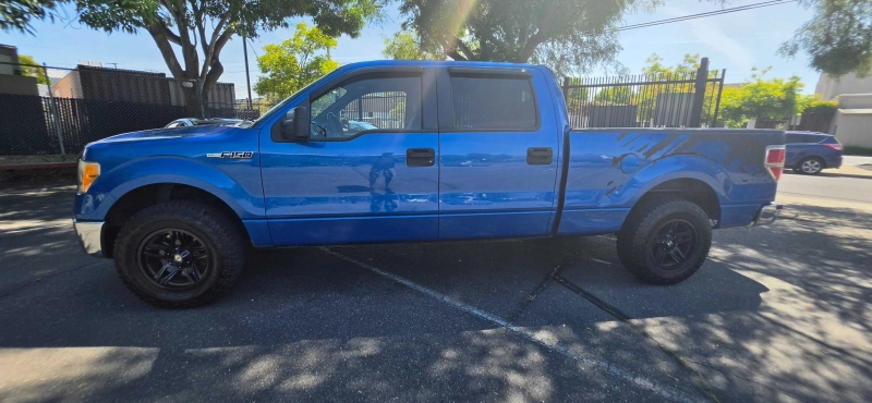 2011 Ford F-150 XLT - Photo 12