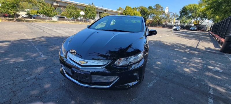 2018 Chevrolet Volt LT - Photo 12