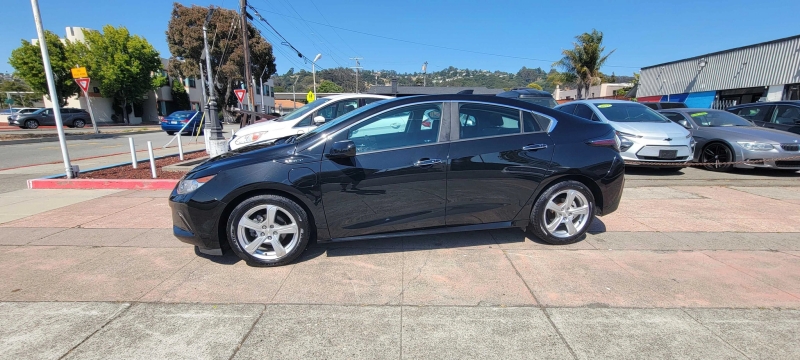 2018 Chevrolet Volt LT - Photo 6