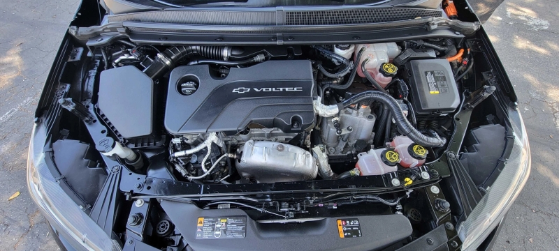 2018 Chevrolet Volt LT - Photo 16