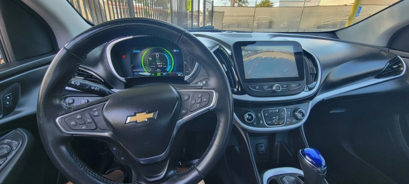 2018 Chevrolet Volt LT - Photo 15