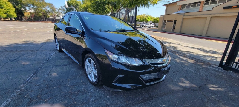 2018 Chevrolet Volt LT - Photo 14