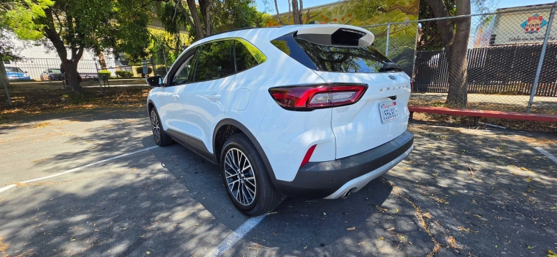 2023 Ford Escape PHEV - Photo 17
