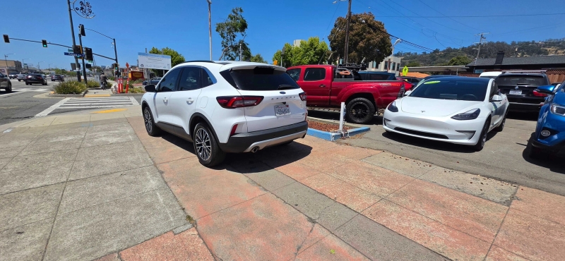 2023 Ford Escape PHEV - Photo 8