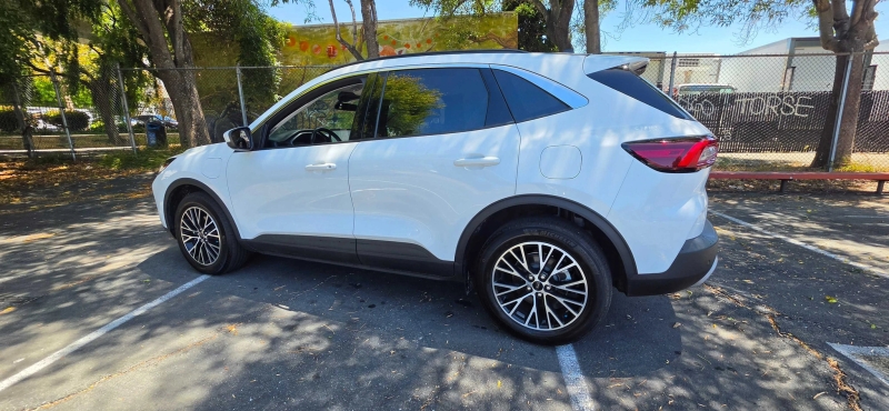 2023 Ford Escape PHEV - Photo 25