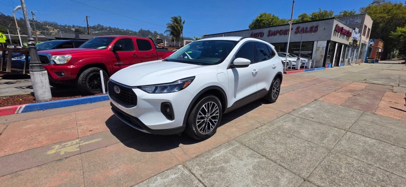 2023 Ford Escape