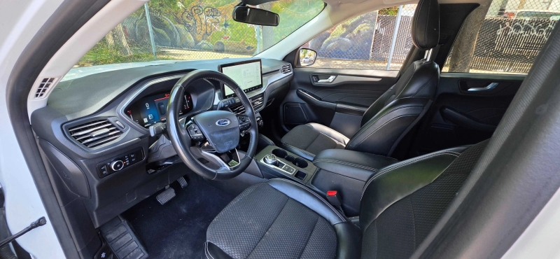 2023 Ford Escape PHEV - Photo 13