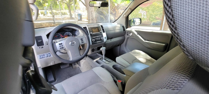 2013 Nissan Frontier SV - Photo 15