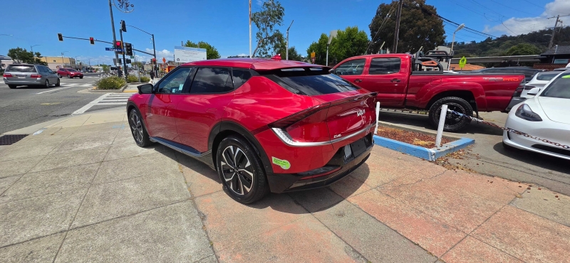 2023 Kia EV6 Wind - Photo 7