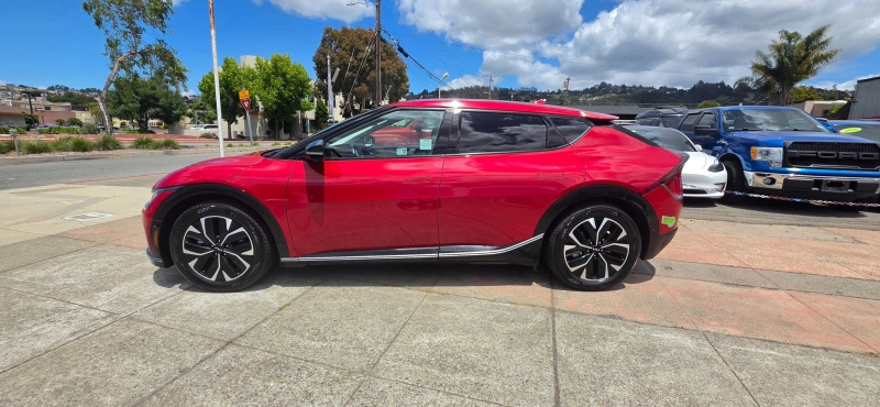 2023 Kia EV6 Wind - Photo 9