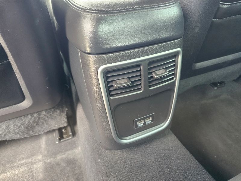 2019 Dodge Charger SXT Sedan 4D