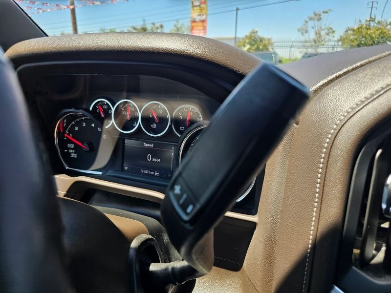 2022 Chevrolet Silverado 1500 Limited Crew Cab RST Pickup 4D 5 3/4 ft