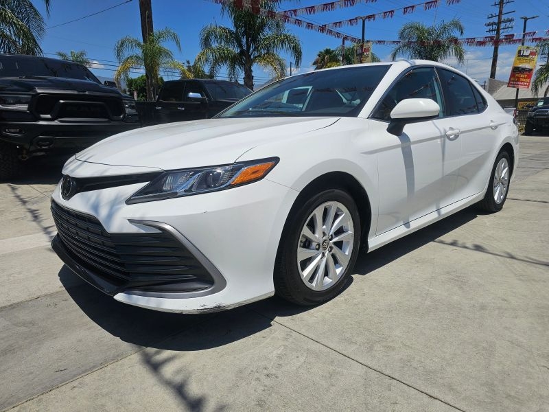 2023 Toyota Camry LE Sedan 4D