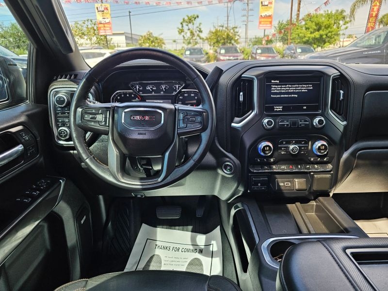 2020 GMC Sierra 1500 Crew Cab AT4 Pickup 4D 5 3/4 ft
