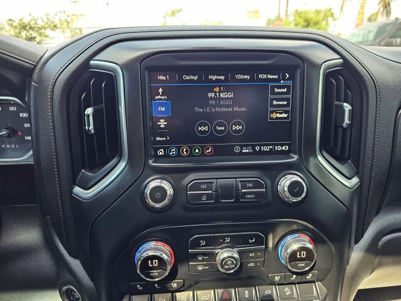 2020 GMC Sierra 1500 Crew Cab AT4 Pickup 4D 5 3/4 ft